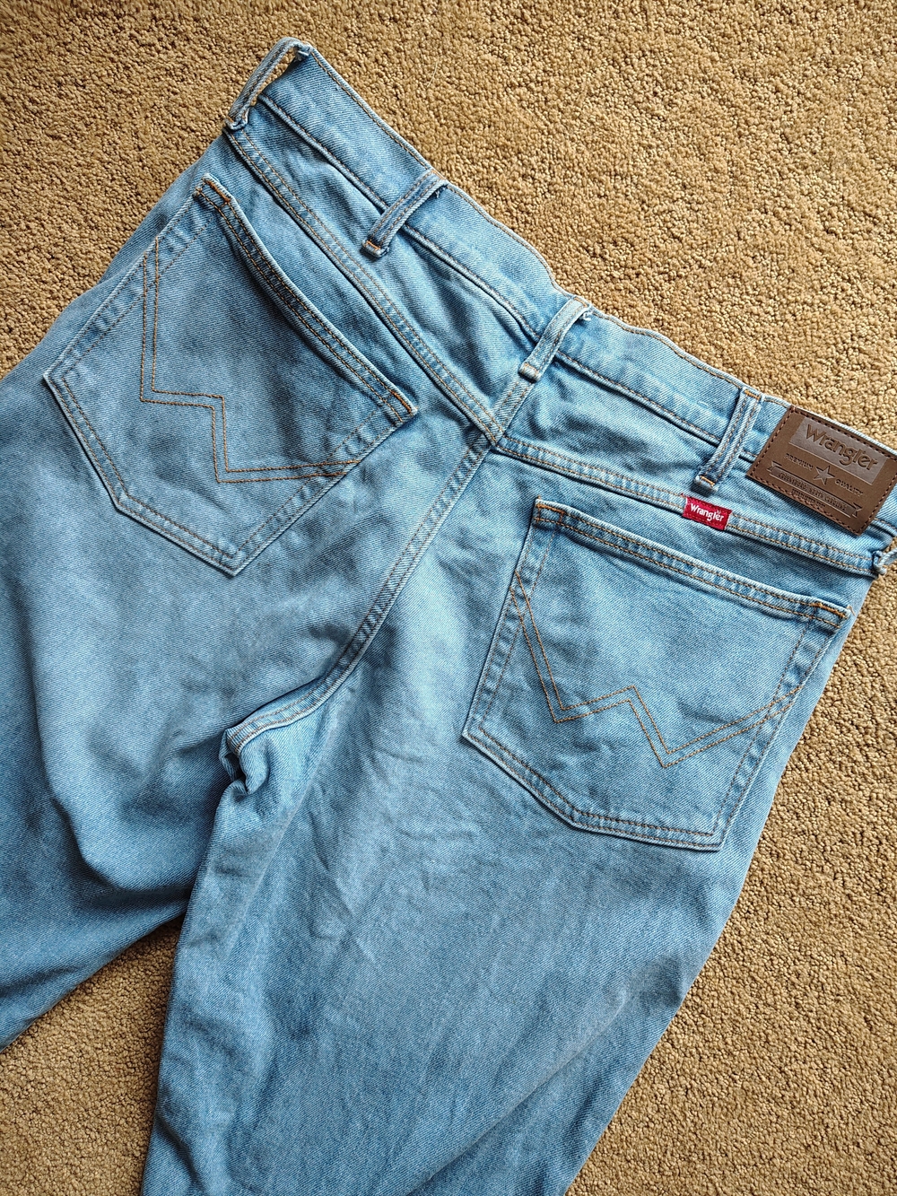 Wrangler Straight-Leg Jeans-34X32